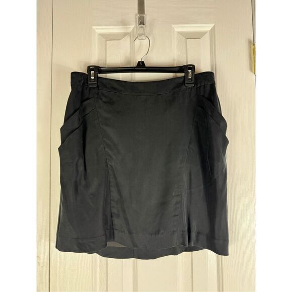 Ann Taylor Dresses & Skirts - NWT Ann Taylor Black Skirt Size 12P